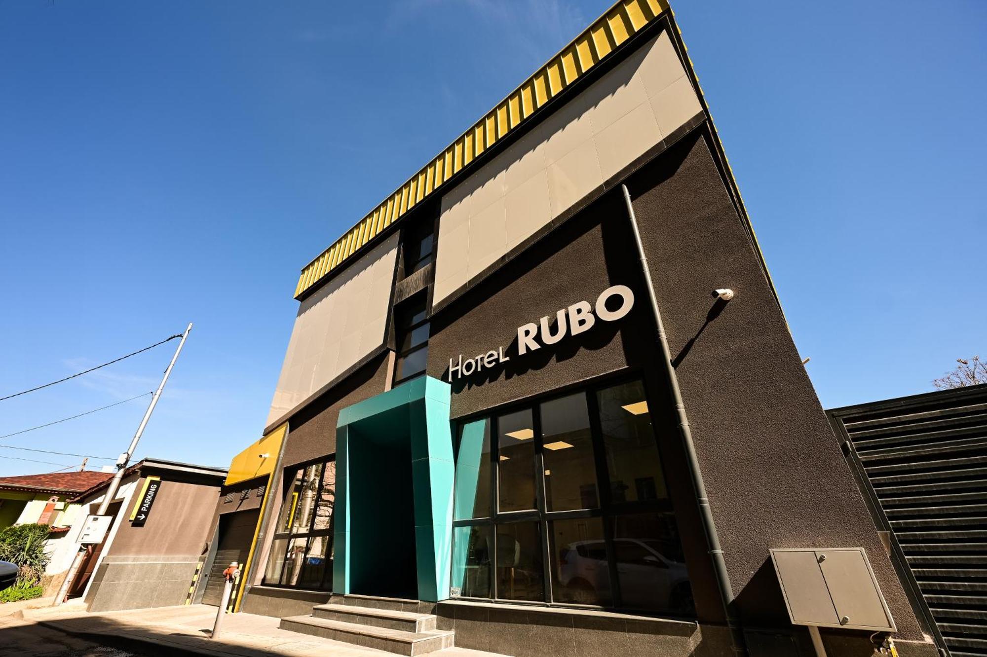 Rubo Hotel Shumen Exterior photo